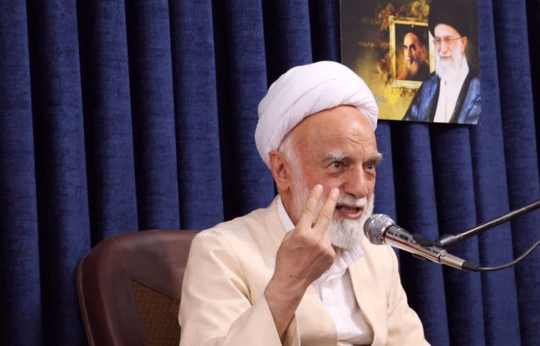 نقش دانشگاه‌ها در تربیت نیروی انسانی متعهد و شایسته بی‌بدیل است